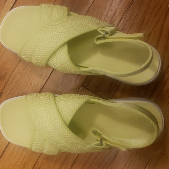 UGG sandals - Picture 3 of 8